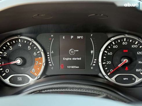 Jeep Renegade 2019 - фото 17