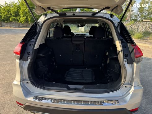 Nissan Rogue 2019 серебристый - фото 6