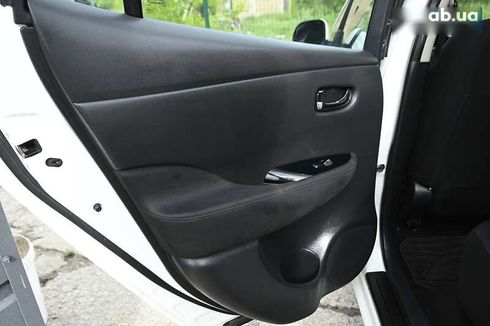 Nissan Leaf 2017 - фото 20