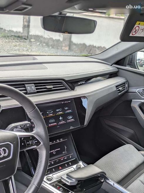 Audi E-Tron 2022 - фото 18