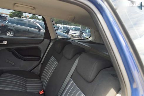 Ford Focus 2010 - фото 10