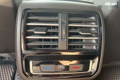 Volkswagen Passat 2015 - фото 17