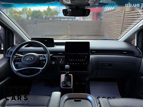 Hyundai Staria 2023 - фото 23