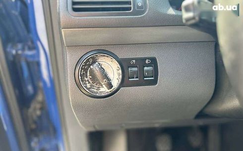Volkswagen Touran 2004 - фото 9