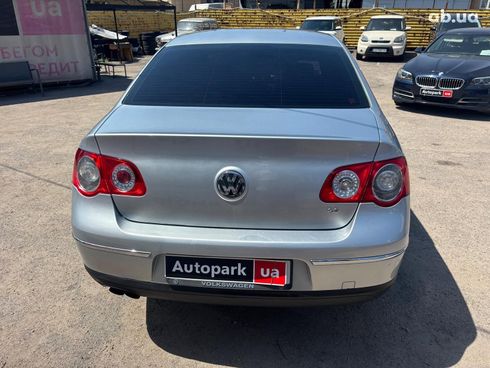 Volkswagen passat b6 2006 серый - фото 4