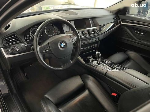 BMW 5 серия 2017 - фото 19