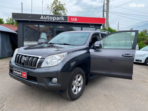 Toyota Land Cruiser Prado 2011 серый - фото 21