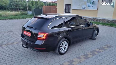 Skoda Octavia 2019 - фото 19