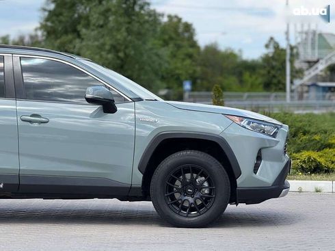 Toyota RAV4 2019 - фото 14