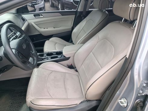 Hyundai Sonata 2015 серый - фото 17
