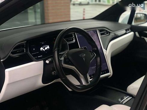 Tesla Model X 2017 - фото 14
