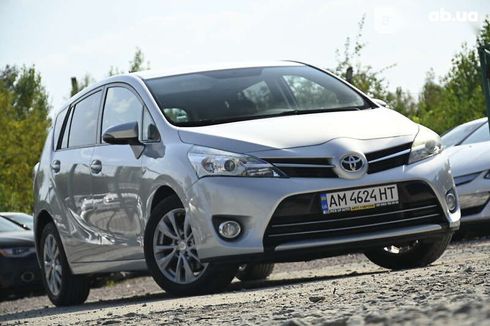 Toyota Verso 2015 - фото 3