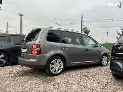 Volkswagen Touran 2008 - фото 2