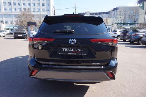 Toyota Highlander 2021 - фото 6