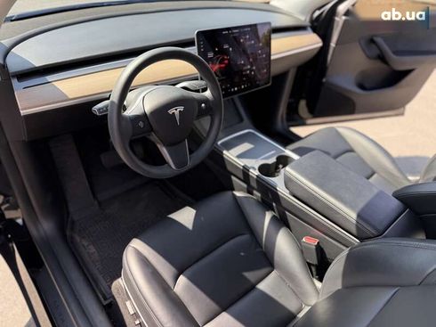 Tesla Model Y 2021 - фото 21