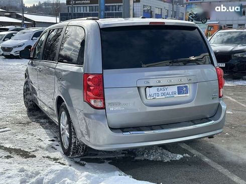 Dodge grand caravan 2017 - фото 5