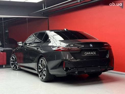 BMW i5 2023 - фото 20