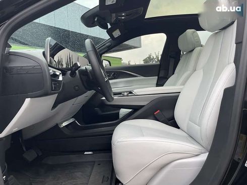 Cadillac Lyriq 2023 - фото 21