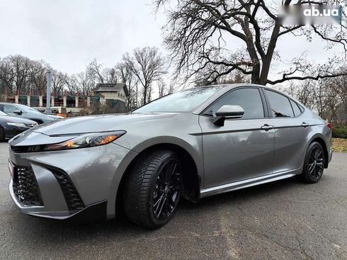 Toyota Camry 2024 - фото 3
