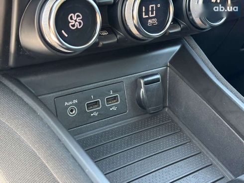 Renault Zoe 2020 - фото 16