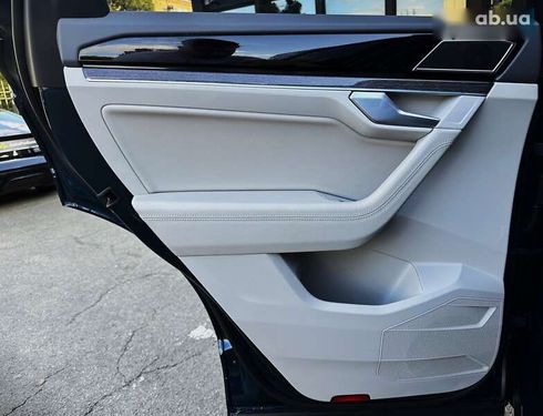 Volkswagen Touareg 2019 - фото 22