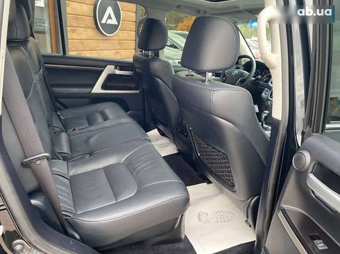 Toyota Land Cruiser 2018 - фото 12