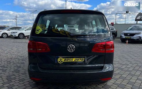 Volkswagen Touran 2015 - фото 6