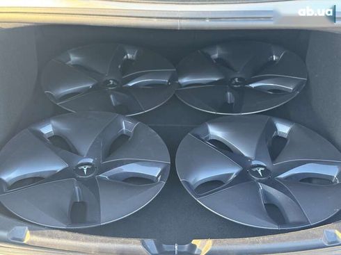 Tesla Model 3 2020 - фото 3