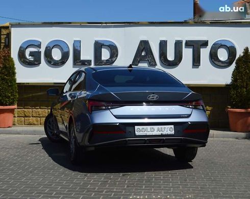 Hyundai Elantra 2024 - фото 8
