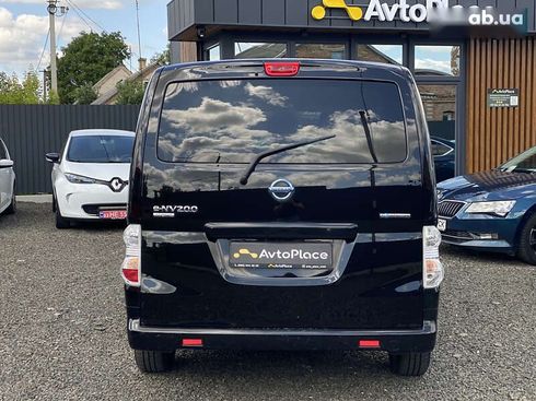 Nissan e-NV200 2016 - фото 13