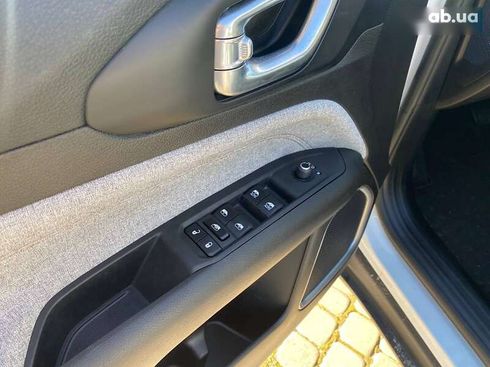 Jeep Compass 2024 - фото 12