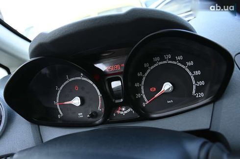 Ford Fiesta 2010 - фото 19