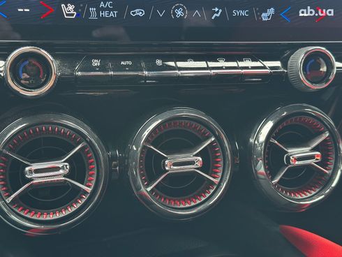 Chevrolet Blazer 2024 белый - фото 25