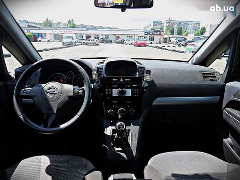 Opel Zafira 2010 - фото 14