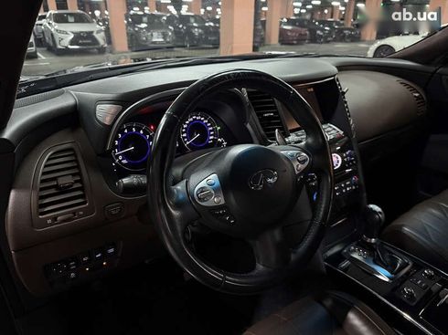Infiniti QX70 2014 - фото 20