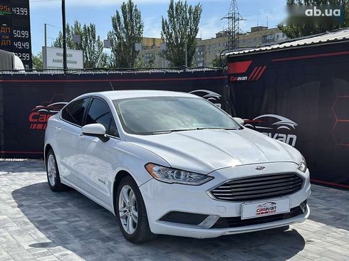 Ford Fusion 2018 - фото 6