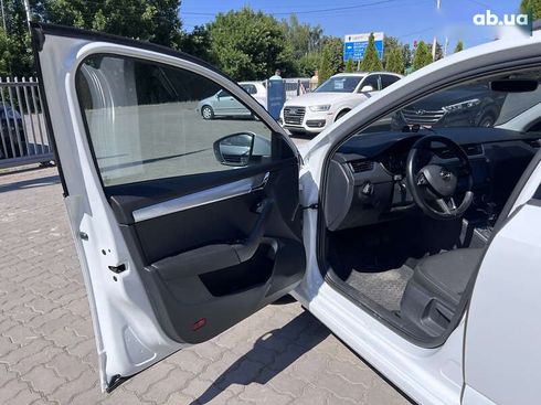 Skoda Octavia 2018 - фото 10