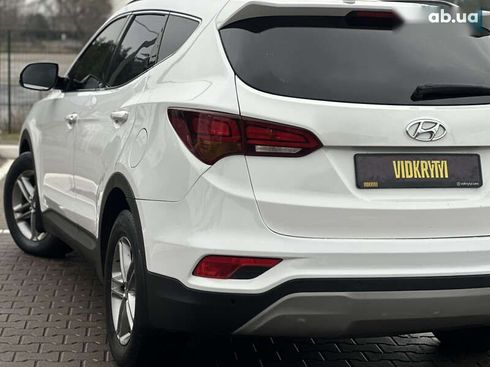 Hyundai Santa Fe 2017 - фото 16