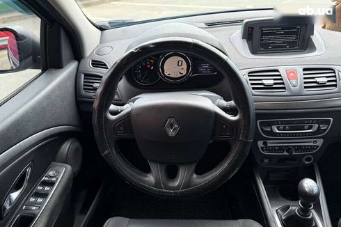 Renault Megane 2011 - фото 14