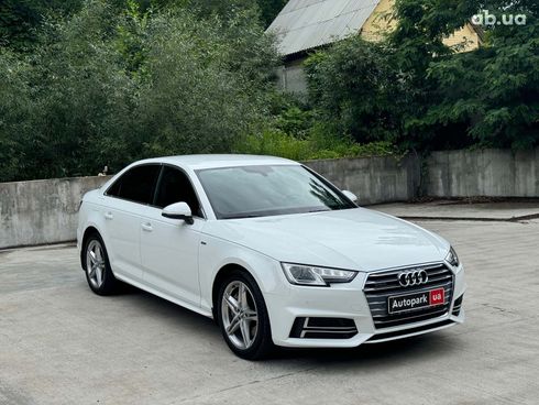 Audi A4 2017 белый - фото 3