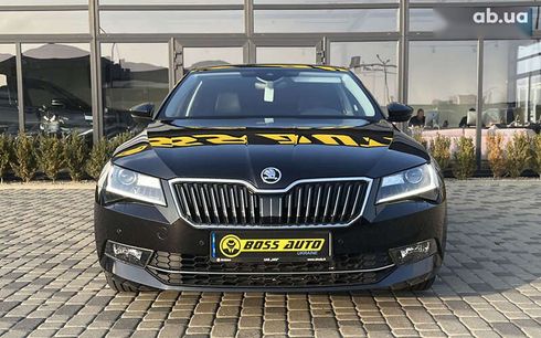 Skoda Superb 2018 - фото 2