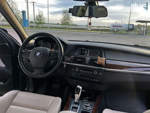 BMW X5 2010 - фото 27