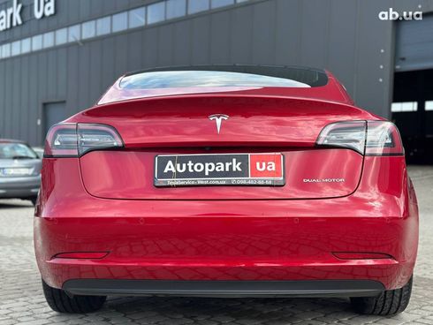 Tesla Model 3 2019 красный - фото 8