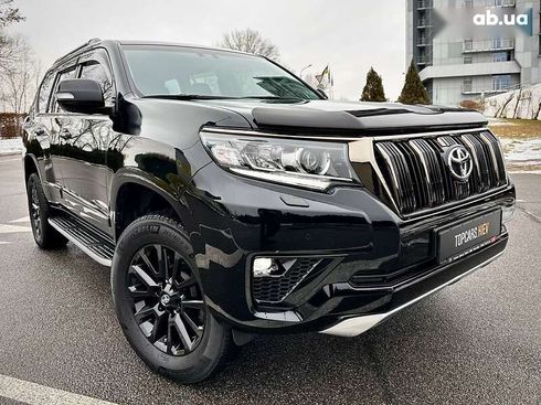 Toyota Land Cruiser Prado 2022 - фото 18