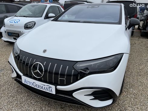 Mercedes-Benz AMG EQE 2023 - фото 8