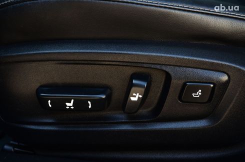 Lexus ES 2017 черный - фото 12