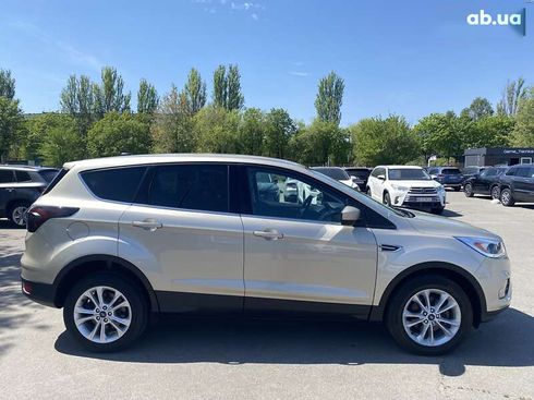 Ford Escape 2016 - фото 6