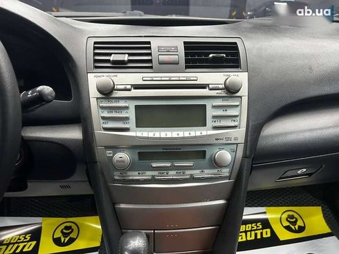 Toyota Camry 2008 - фото 13