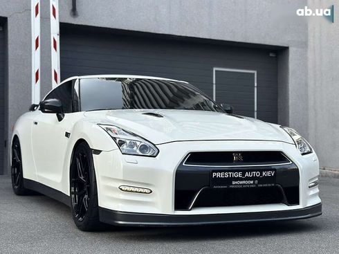 Nissan GT-R 2013 - фото 9