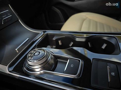 Ford Edge 2019 - фото 23